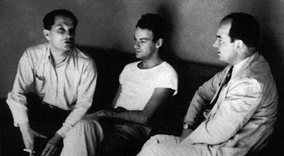 John von Neumann, Richard Feynman e Stanislaus Ulam em Los Alamos durante o Projeto Manhattan (da direita para a esquerda).